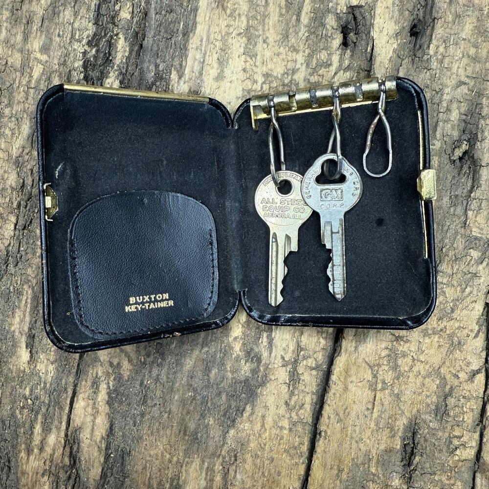 Vintage 1950s Buxton Leather Key Case W/GM Key Automobilia Gift
